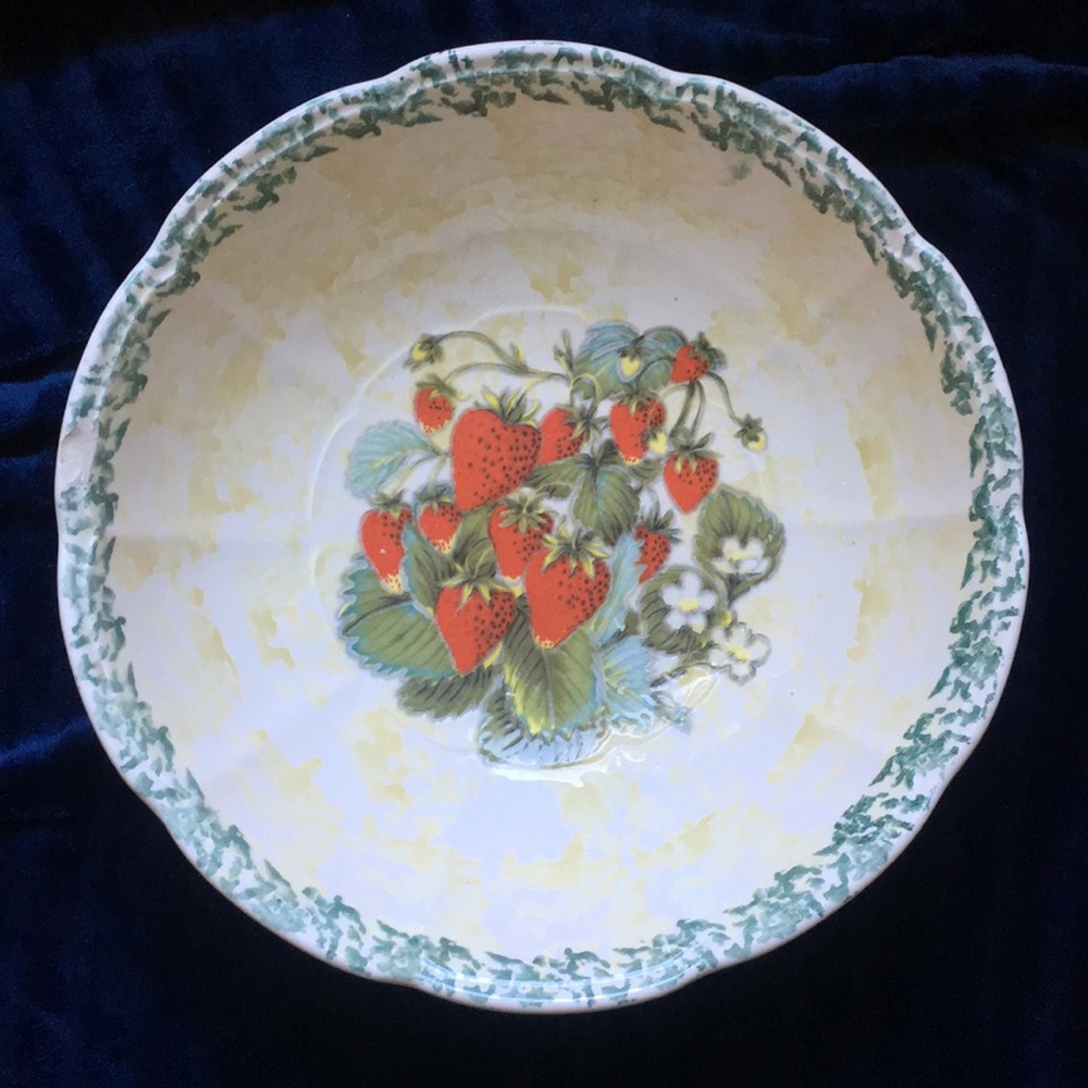 🍓Serving bowl🍓 - Picture 5 of 5
